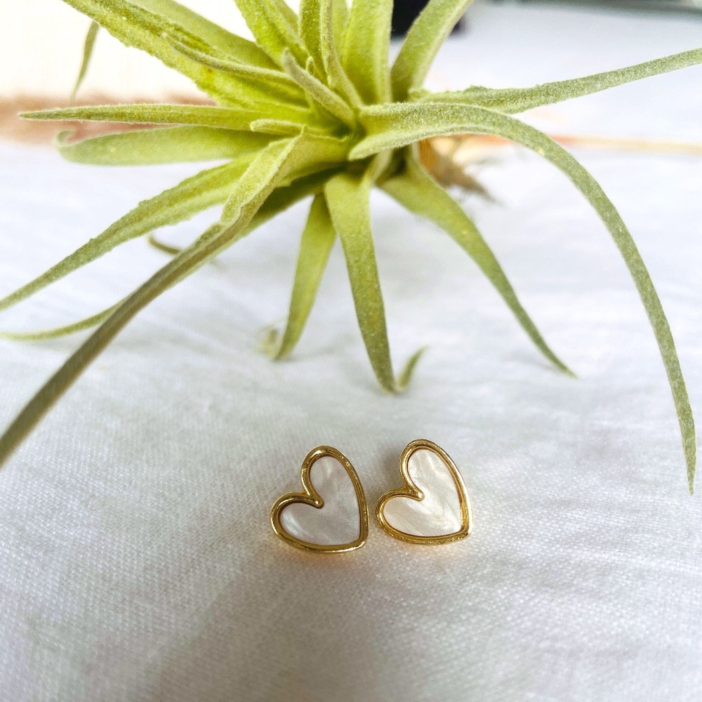 🌟 Buy 2 Pairs, Get One Free, NWT White Heart-Shaped Stud Earrings
